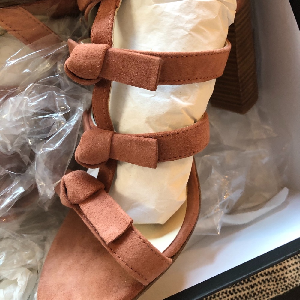 Anthropologie Pink Bow Heels